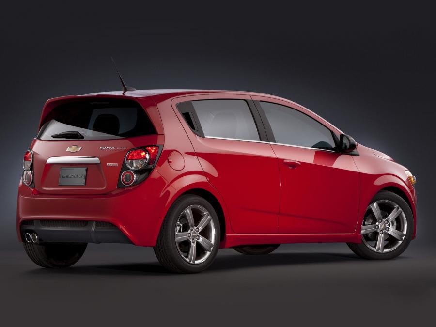  Chevrolet Sonic RS 2012 года  (фото 4 из 6)